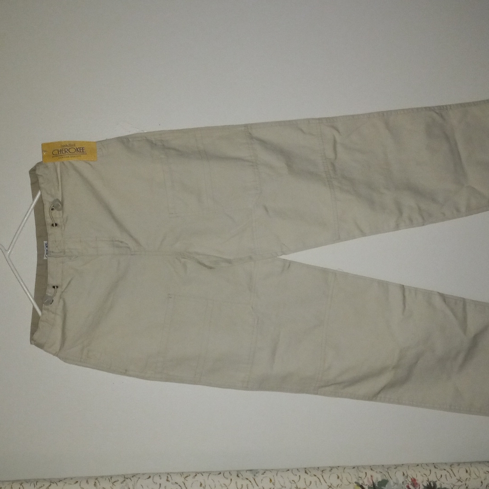 Cherokee: beige Kakhi pants